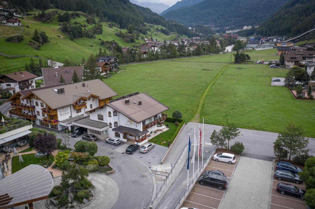 Garni Vierjahreszeiten Solden Exterior photo